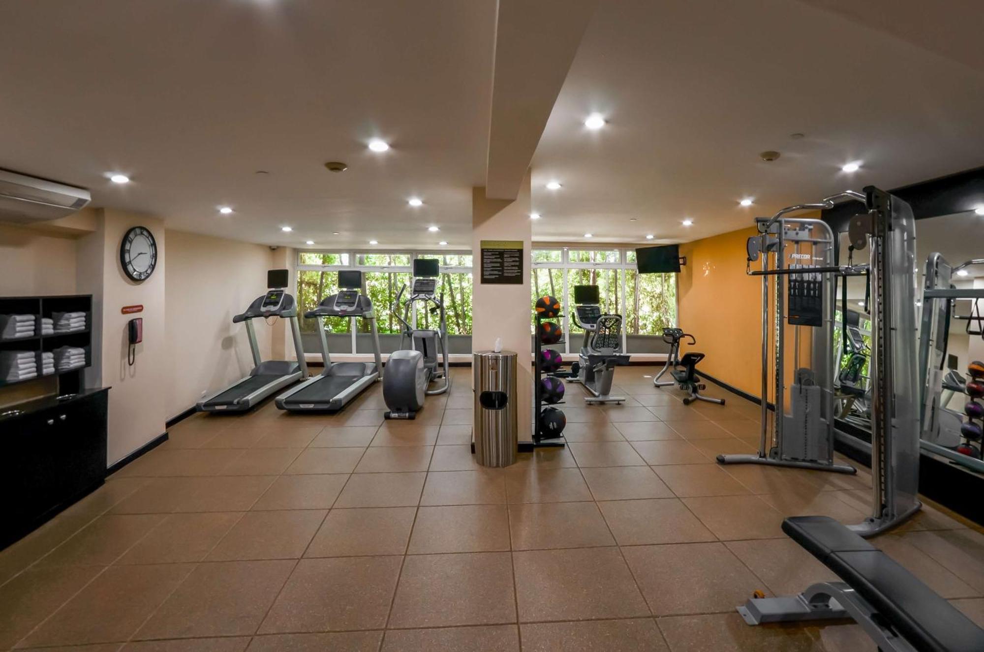 Hilton Garden Inn Guatemala City Eksteriør bilde